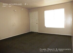 300 Moursund Blvd-Unit -#1 in San Antonio, TX - Building Photo - Building Photo