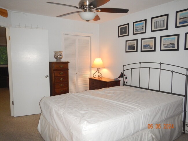 908 Boston Neck Rd, Unit 32 in Narragansett, RI - Foto de edificio - Building Photo