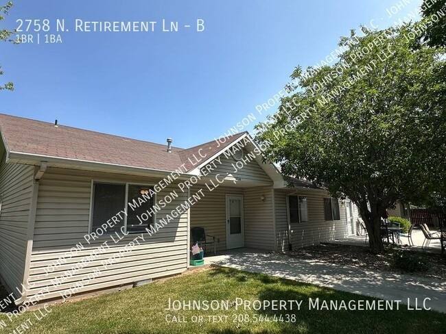 2758 N Retirement Ln