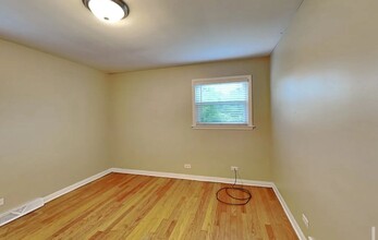 10112 S 53rd Ave in Oak Lawn, IL - Building Photo - Building Photo