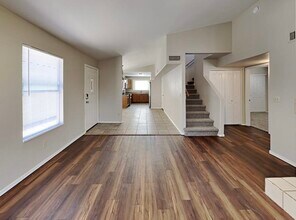 4245 S Normandie Ln in Millcreek, UT - Building Photo - Building Photo