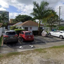 1326 NE 110th St in Miami, FL - Building Photo