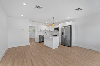 The Cove Apartments in Delray Beach, FL - Foto de edificio - Interior Photo