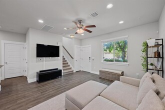 7410 Wolverine St in Austin, TX - Building Photo - Building Photo