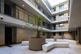 5550 Bonner Ave. The Cielo APartments in North Hollywood, CA - Building Photo - Interior Photo