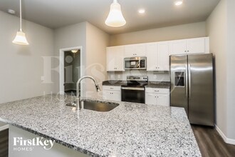 4058 Manchester Terrace in North Port, FL - Foto de edificio - Building Photo