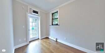 East 32nd Street, Unit 3D in New York, NY - Building Photo