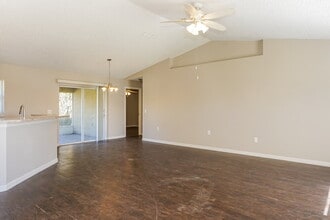 3164 Covington Dr N in Deltona, FL - Foto de edificio - Building Photo