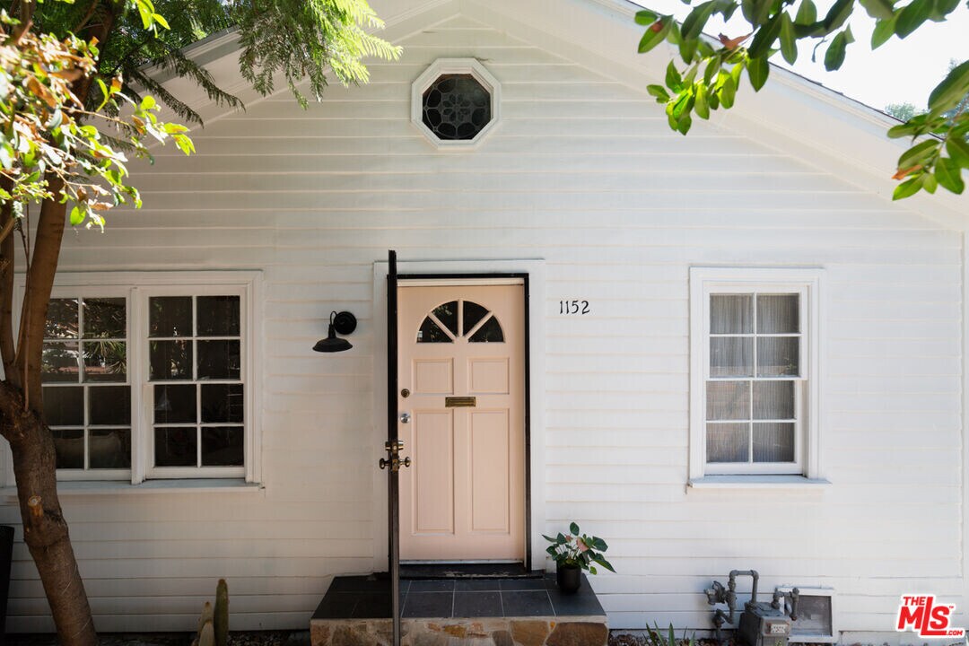 1152 Wilcox Pl in Los Angeles, CA - Building Photo
