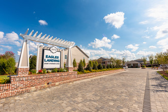 Eagles Landing Luxury Apartment Homes in Panama City, FL - Building Photo - Building Photo