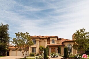 3826 Marks Rd in Agoura Hills, CA - Building Photo