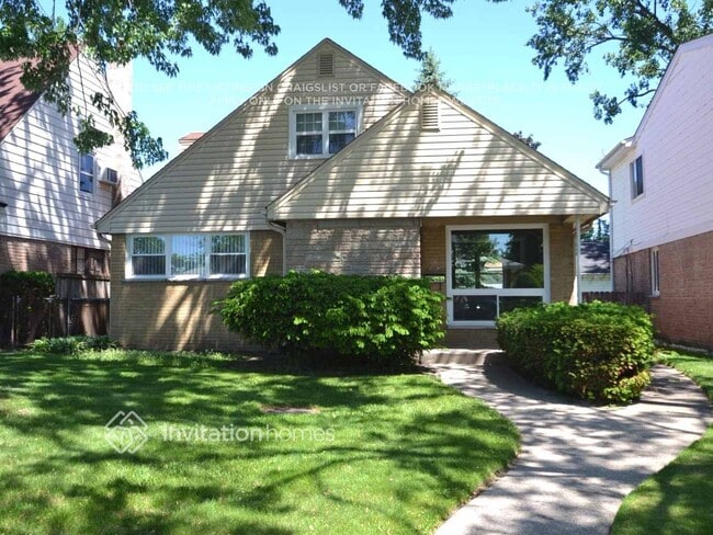 property at 5240 Lee St