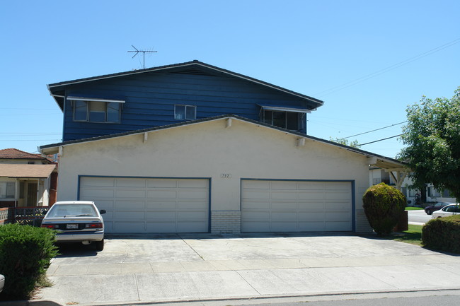 792 Concord Ave in San Jose, CA - Foto de edificio - Building Photo