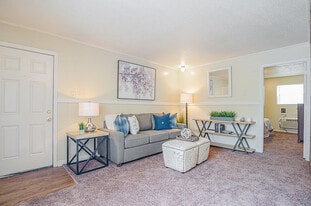 Willow Lake Apartments in North Charleston, SC - Building Photo