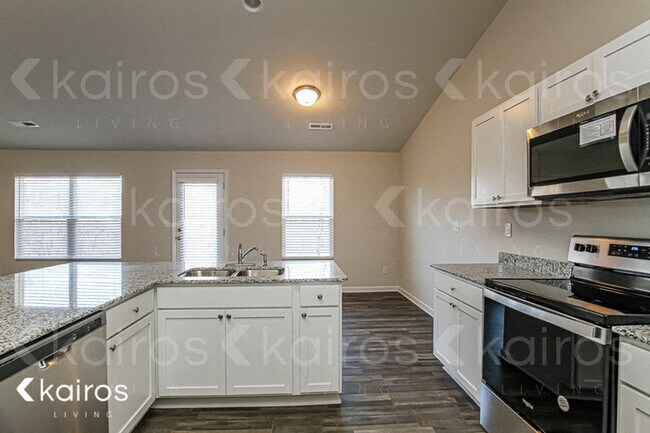 1255 Amberlight Circle in Salisbury, NC - Building Photo - Building Photo