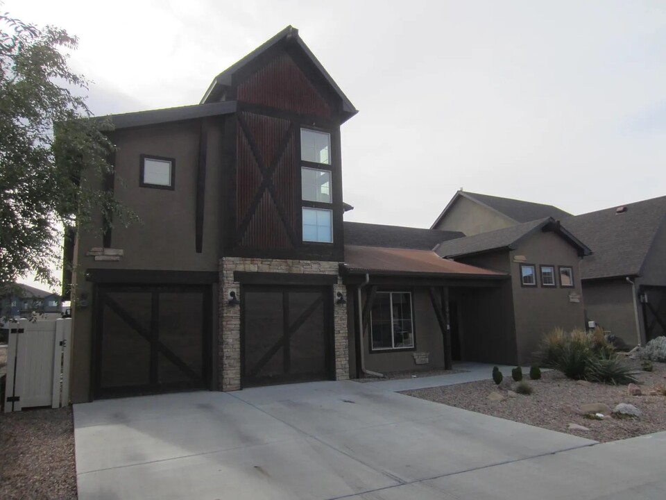 4499 Tiptop Ave in Grand Junction, CO - Building Photo