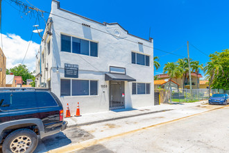 1059 SW 3rd St in Miami, FL - Building Photo - Building Photo