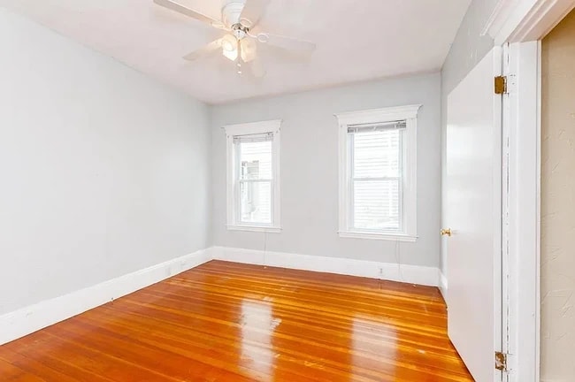50 Bromfield Rd, Unit 1 in Somerville, MA - Foto de edificio - Building Photo