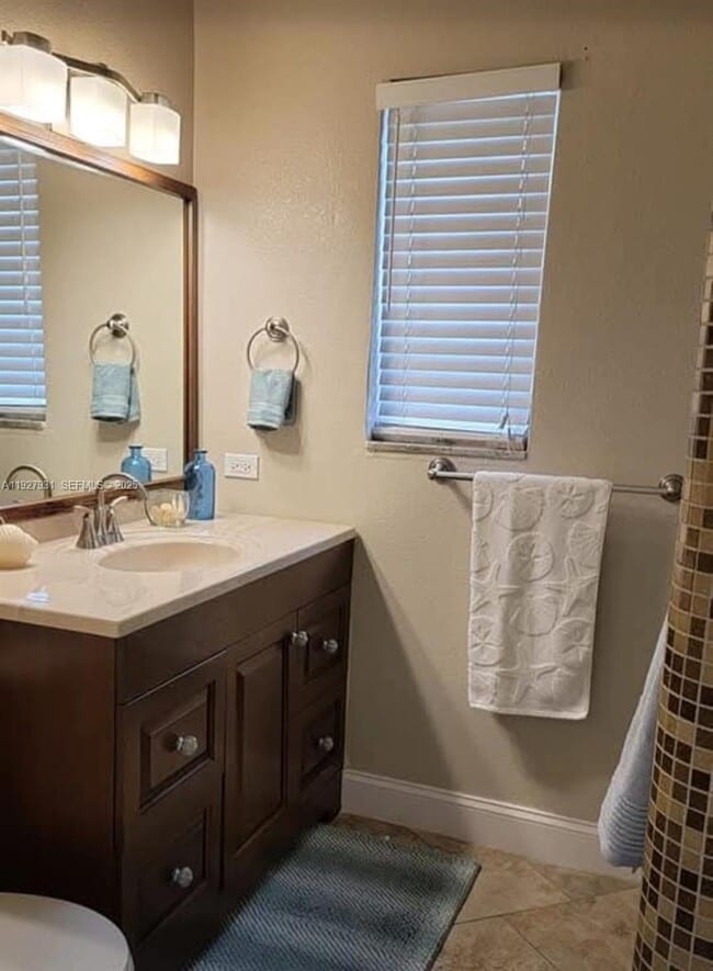 2228 Polk St in Hollywood, FL - Building Photo - Building Photo