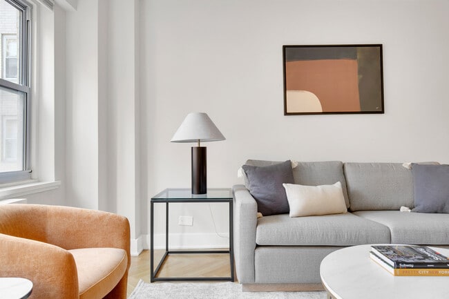 30 Park Ave in New York, NY - Building Photo - Building Photo