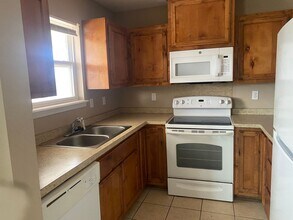 103 E Angus Ave in Dewey, OK - Building Photo - Building Photo