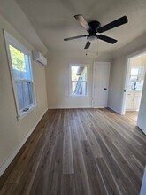 717 S Locust St in Visalia, CA - Building Photo - Building Photo
