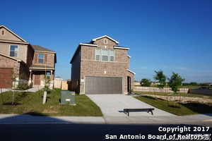 2610 Green Leaf Way in San Antonio, TX - Foto de edificio