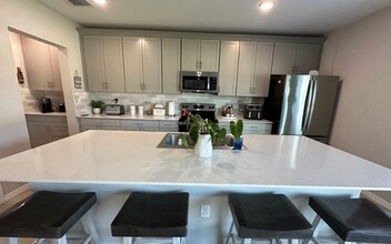 12668 Tannencrest Dr in Riverview, FL - Foto de edificio - Building Photo