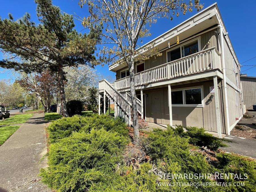 1857 W 12th Ave in Eugene, OR - Building Photo