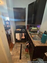 11 Akron St, Unit 1 in Boston, MA - Foto de edificio - Building Photo