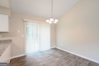 3865 Scarsborough Dr SW in Lawrenceville, GA - Building Photo - Building Photo