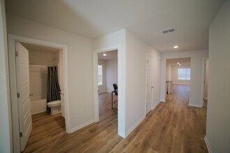 4053 Brownstone Wy in Tallahassee, FL - Building Photo - Building Photo