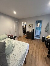 12 S 10th St, Unit 2F in Philadelphia, PA - Building Photo - Building Photo