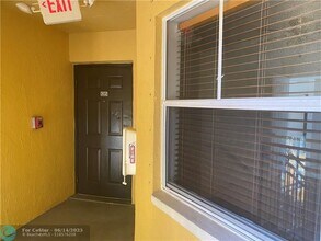 9640 NW 2nd St in Pembroke Pines, FL - Building Photo - Building Photo