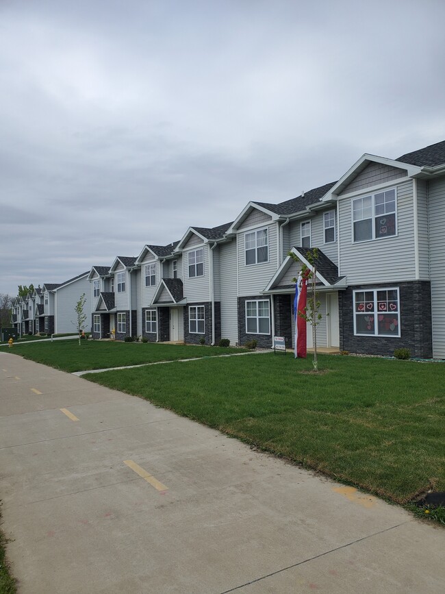 Crow Creek Apartments