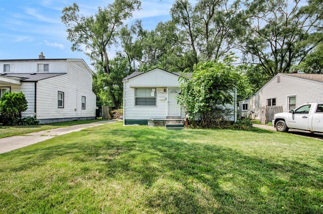 property at 21415 Atlantic Ave