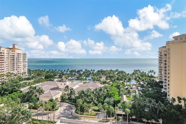 789 Crandon Blvd in Key Biscayne, FL - Building Photo - Building Photo