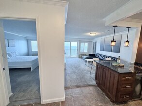 303 Atlantic Ave in Virginia Beach, VA - Building Photo - Building Photo