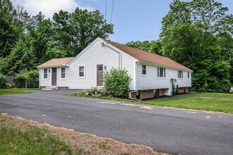 7 Washington St in Groveland, MA - Building Photo - Building Photo