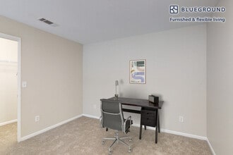 100 Court N Dr in Melville, NY - Building Photo - Building Photo