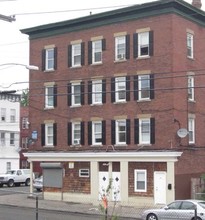 776 Hallett St in Bridgeport, CT - Building Photo - Building Photo