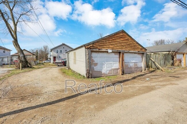 254 S Wayne Ave