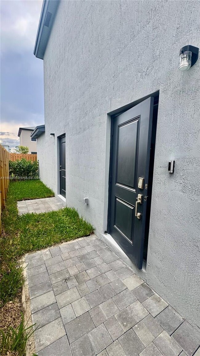 19479 SW 340th St in Homestead, FL - Building Photo - Building Photo