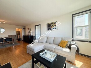 3217 Wisconsin Ave NW in Washington, DC - Building Photo - Building Photo
