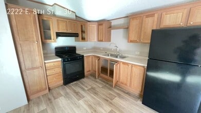 2222 E 8th St in Pueblo, CO - Building Photo - Building Photo