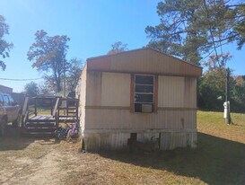 117 N Trailer Rd in Florence, SC - Building Photo