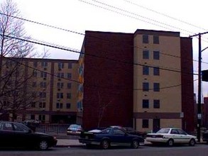 Northern Plaza Apartments in Pawtucket, RI - Building Photo - Building Photo