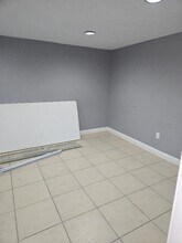 4143 Taylor Blvd in Louisville, KY - Building Photo - Building Photo