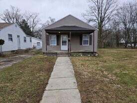 1742 Huey St in South Bend, IN - Building Photo