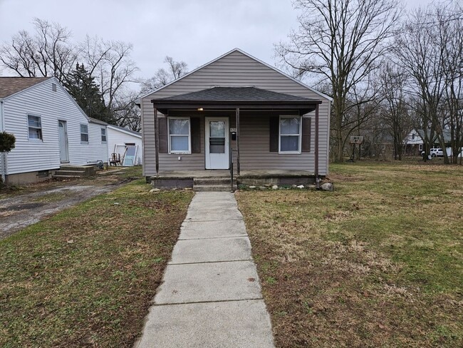 property at 1742 Huey St